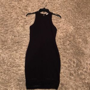 Black bodycon dress